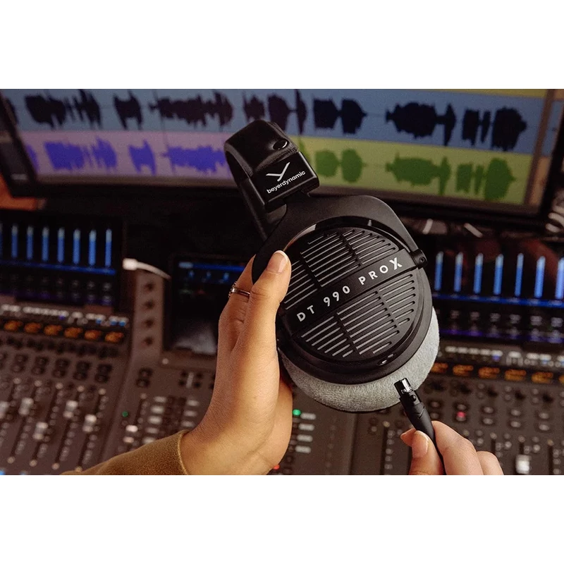 Beyerdynamic DT 990 PRO X