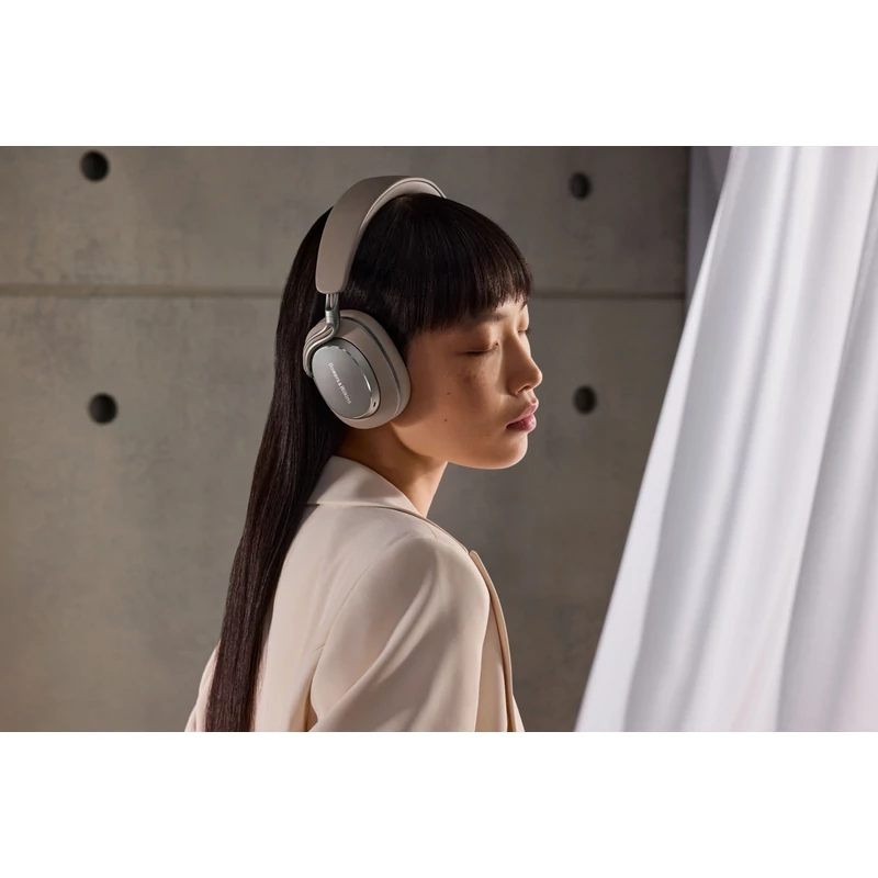 Bowers & Wilkins PX8 S2 Warm Stone